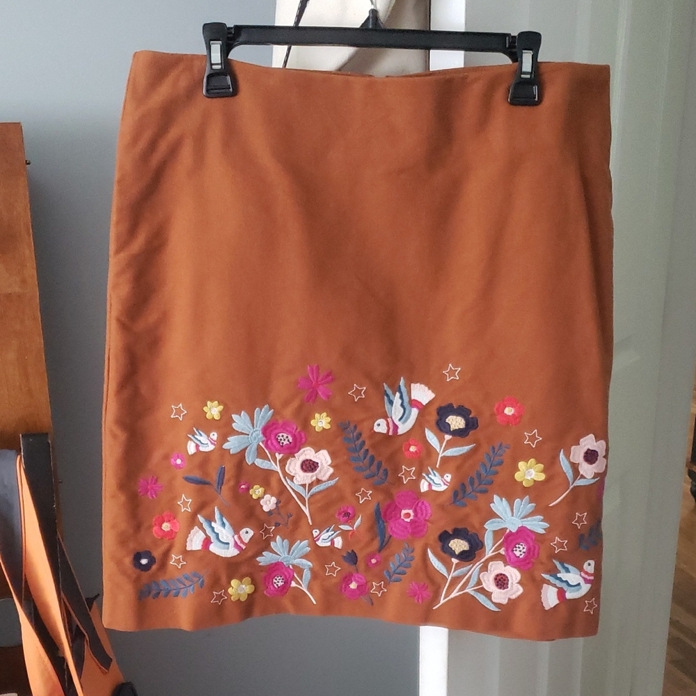 Boden Brown Mini Skirt with Colorful Floral Embroidery